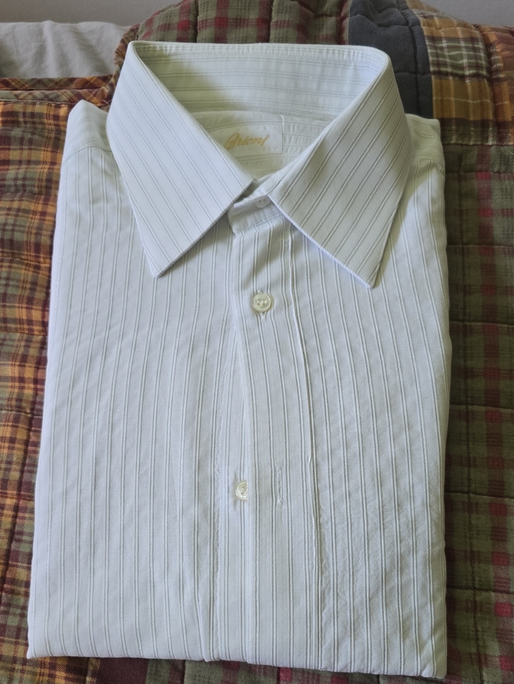 Gorgeous Brioni White Metallic Pinstripe Spread Collar Dress Shirt